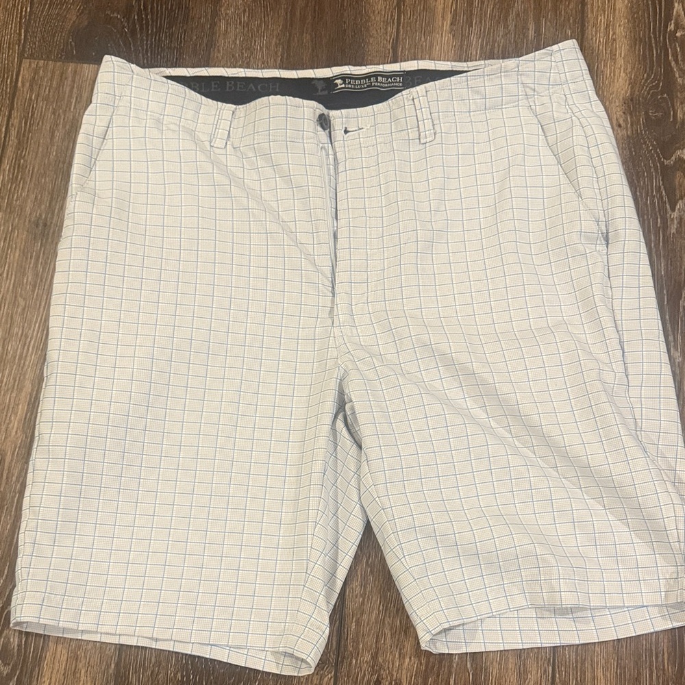 Beige Checkered Men Shorts Pebble Beach size 36